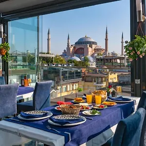 Aristocrat Hotel